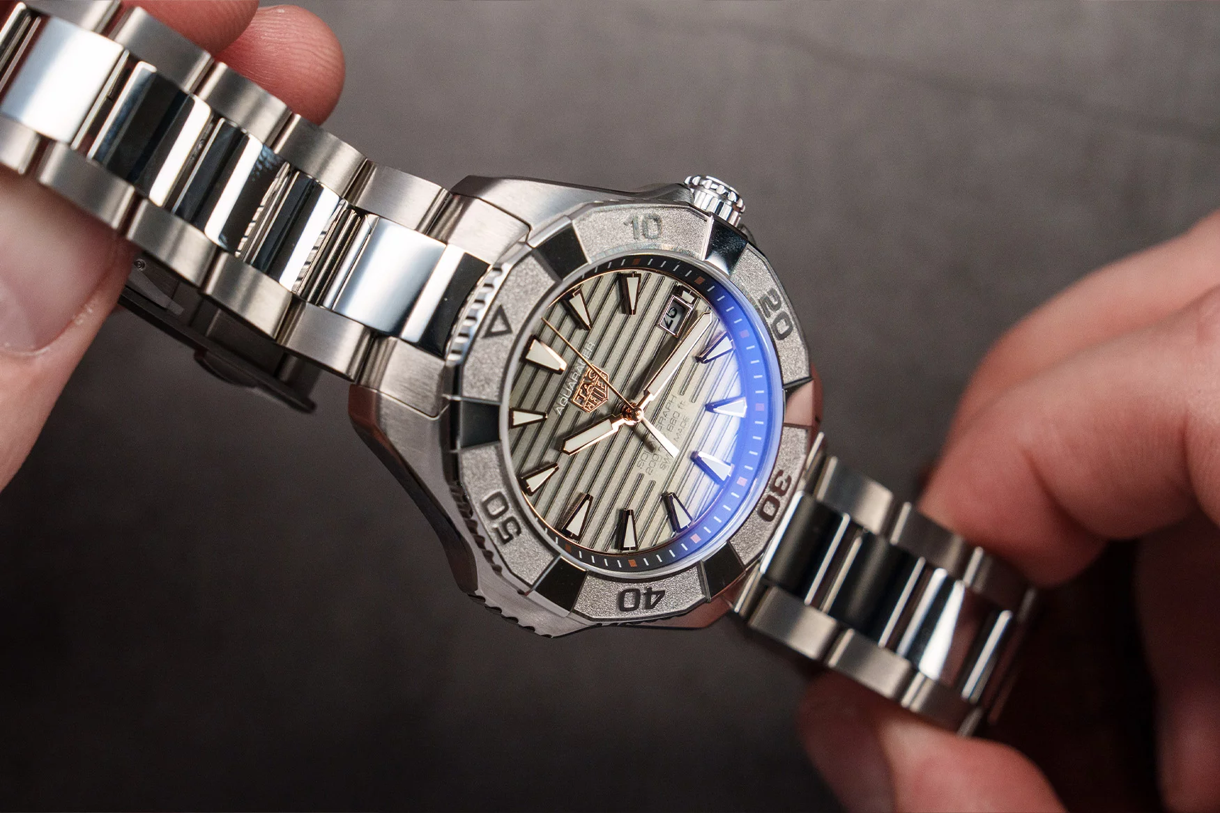 TAG Heuer Aquaracer Professional 200 Solargraph | HANDS ON