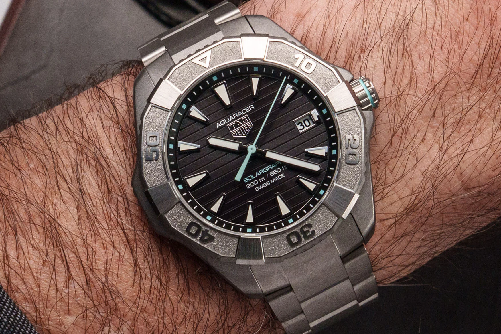 TAG Heuer Aquaracer Professional 200 Solargraph | HANDS ON
