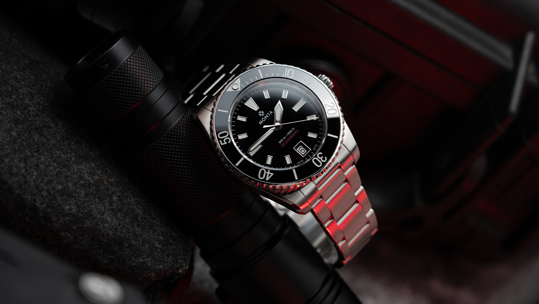 Monta Oceanking 60‑Minute Dive Watch with Date
