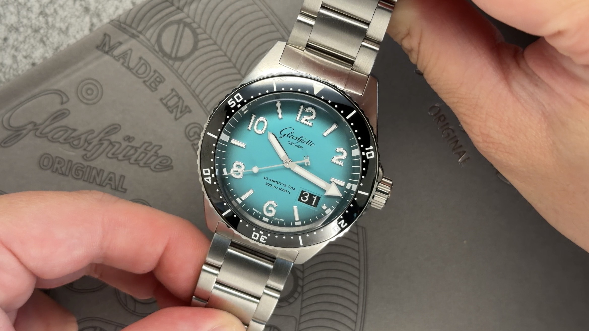 Glashütte Original drops two turquoise SeaQ limited editions just for North America (live pics)