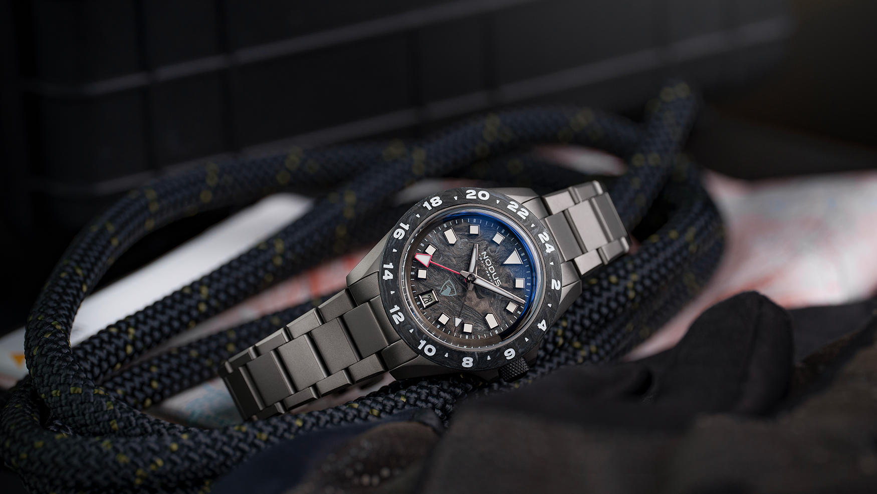 Nodus and Raven TrailTrekker Carbon Watch