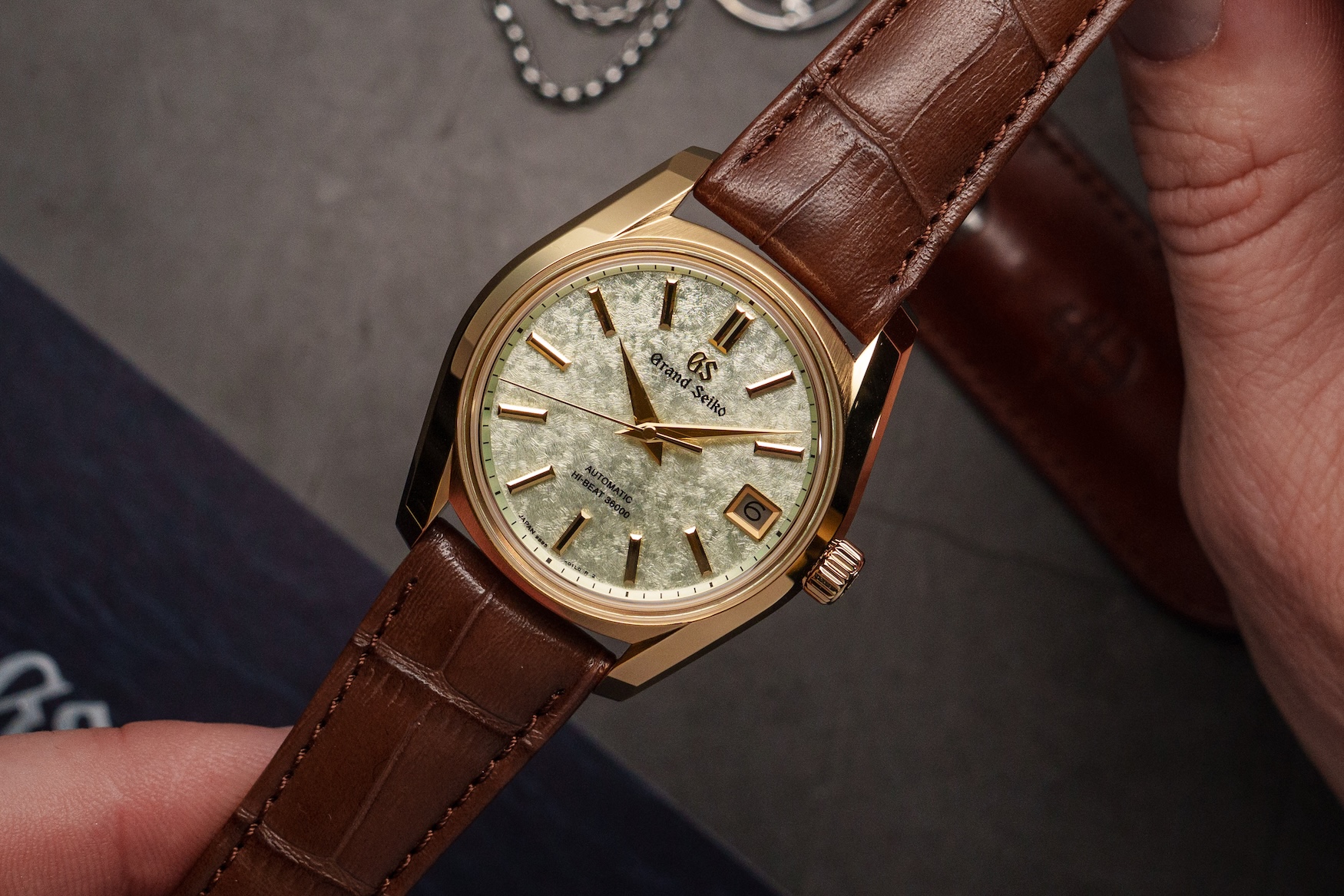 Grand Seiko SBGH376 Sakura Wakaba 5