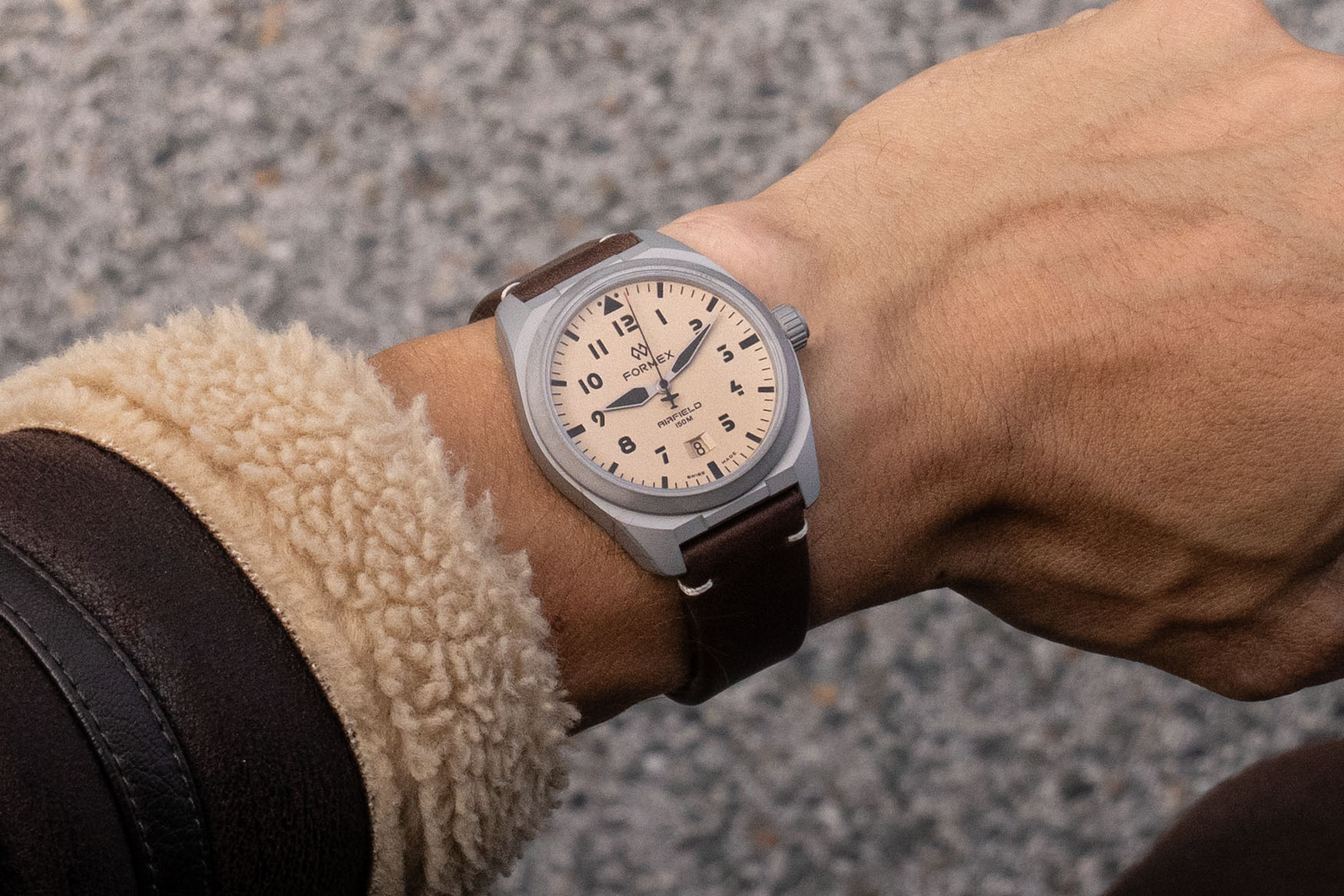formex airfield wrist 1